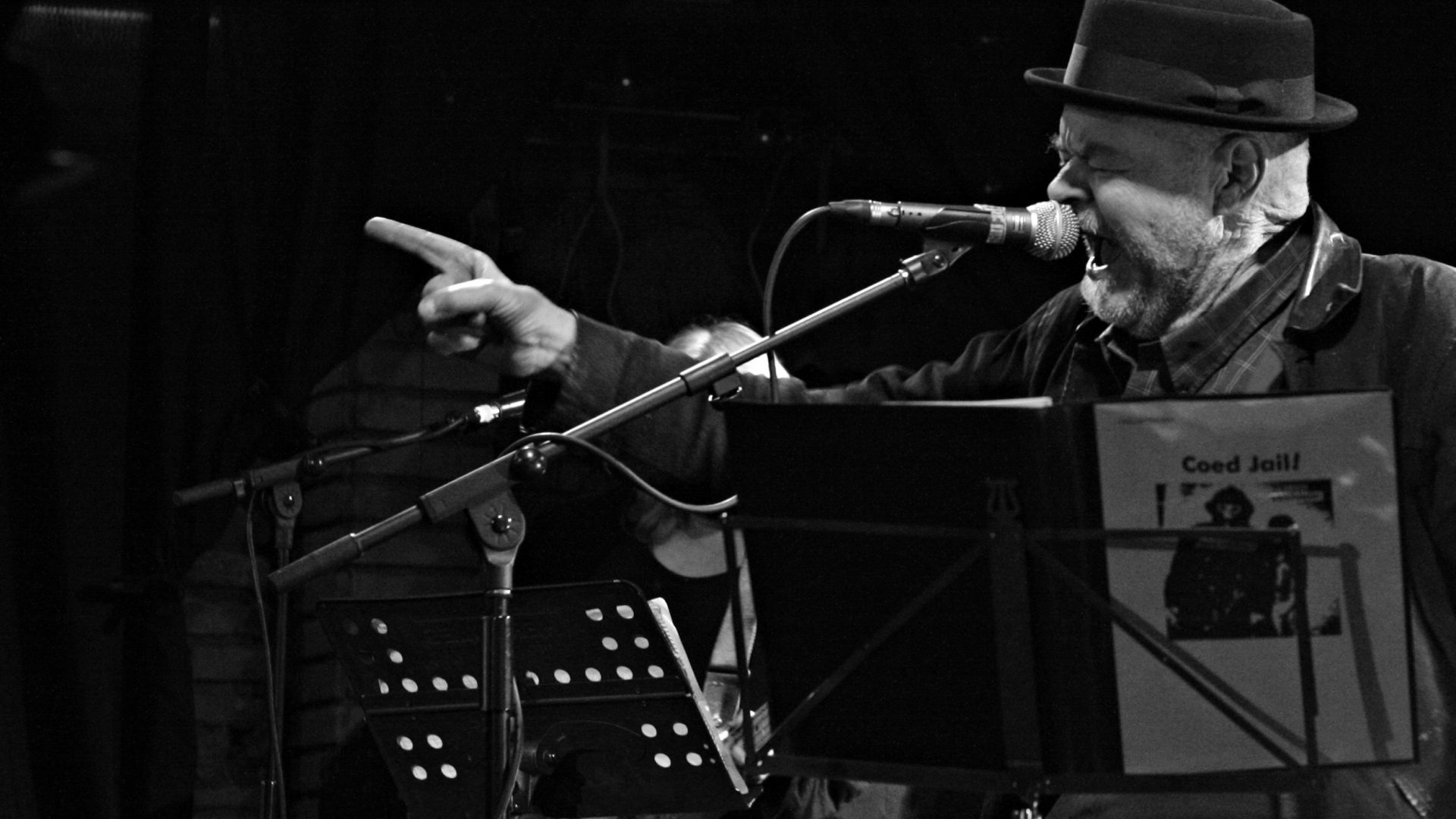 Permalink to: PERE UBU (THE MOON UNIT)